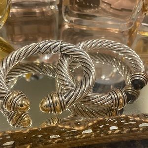 Classic Cable Bracelet
Sterling Silver with 14K Yellow Gold and Black Onyx, 10mm